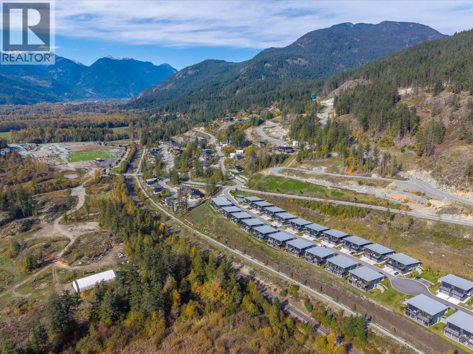 8204 Merlot Peak Drive, Pemberton, British Columbia  V0N 2L3 - Photo 10 - R3050577