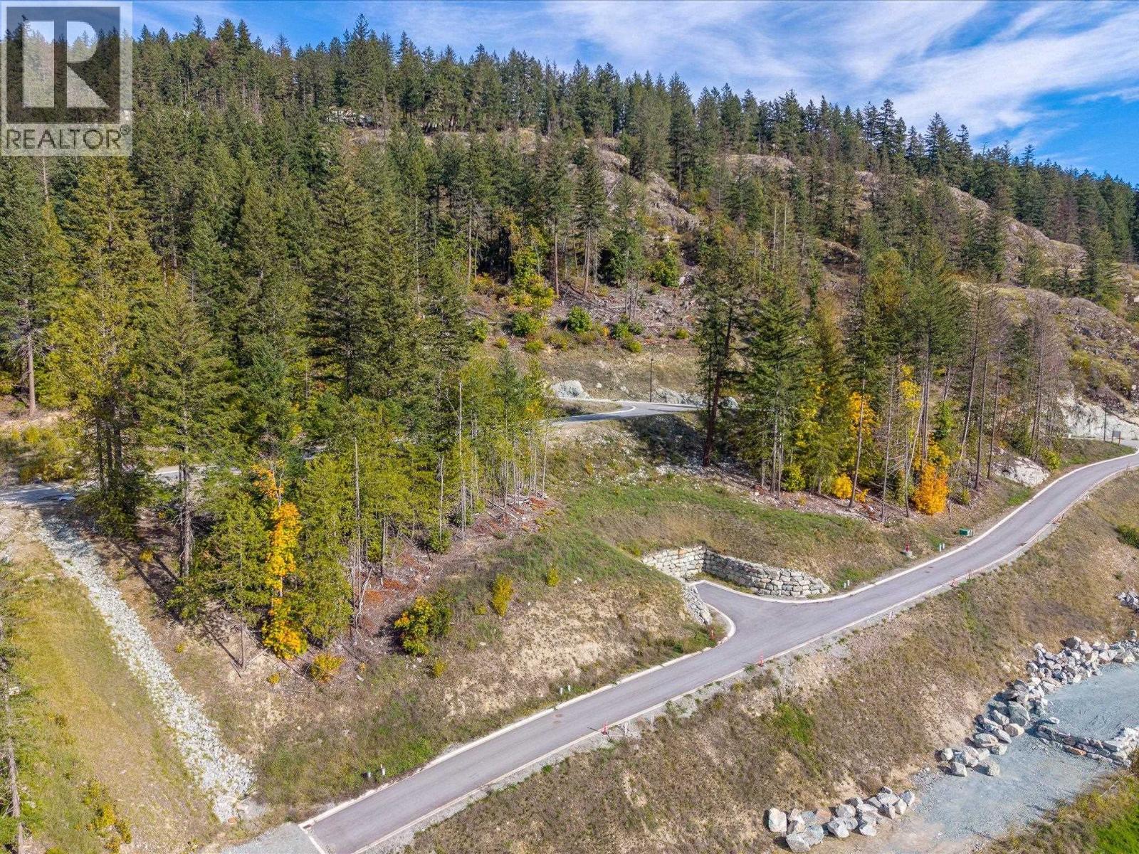 8204 Merlot Peak Drive, Pemberton, British Columbia  V0N 2L3 - Photo 8 - R3050577