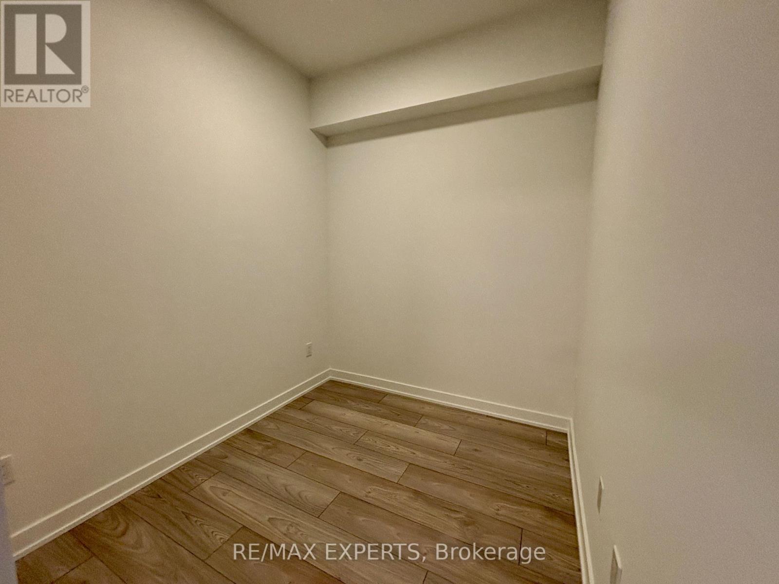 404 - 1007 The Queensway, Toronto, Ontario  M8Z 0H4 - Photo 6 - W12499032