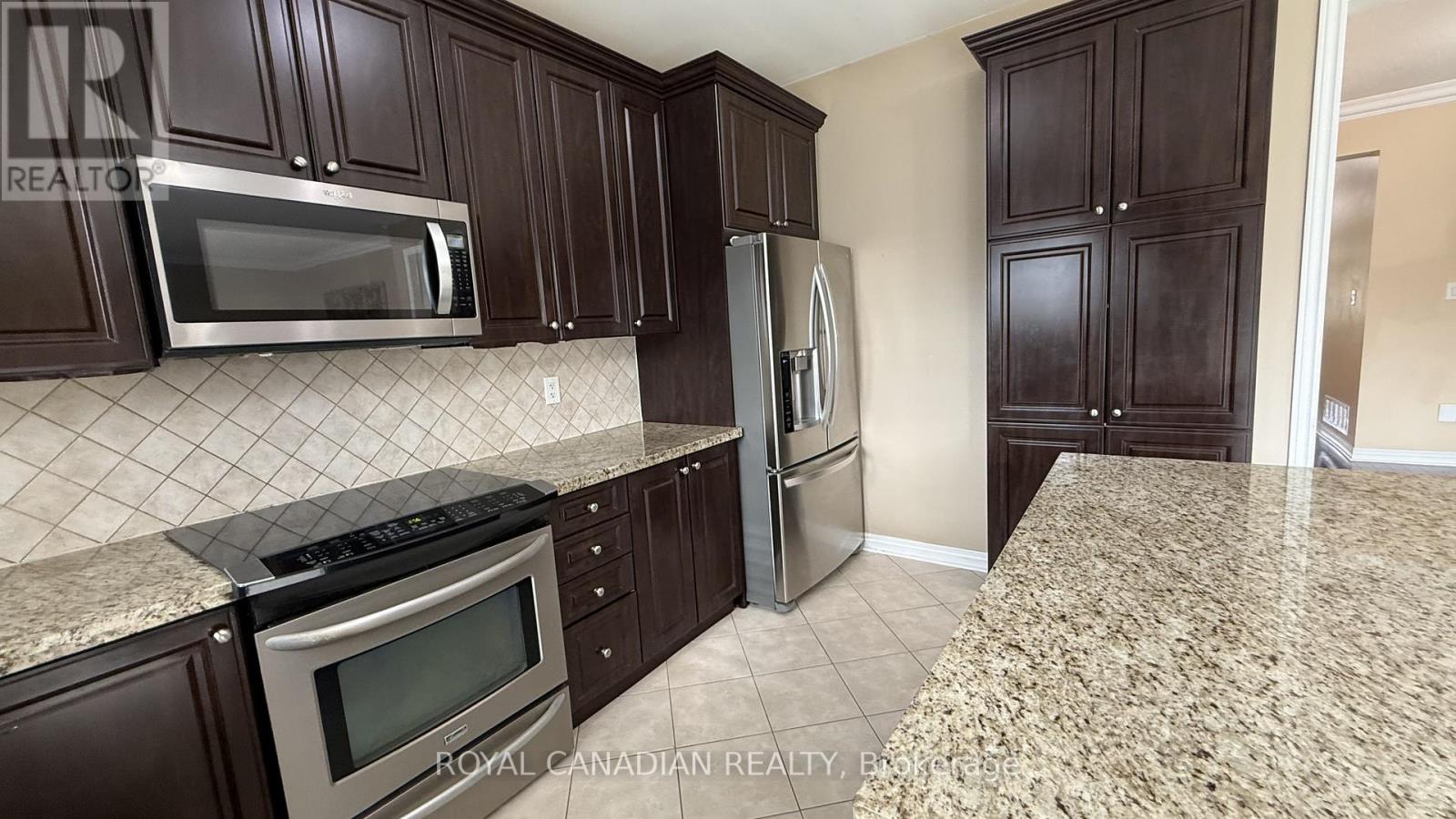 382 Sunny Meadow Boulevard, Brampton, Ontario  L6R 0N9 - Photo 20 - W12505394