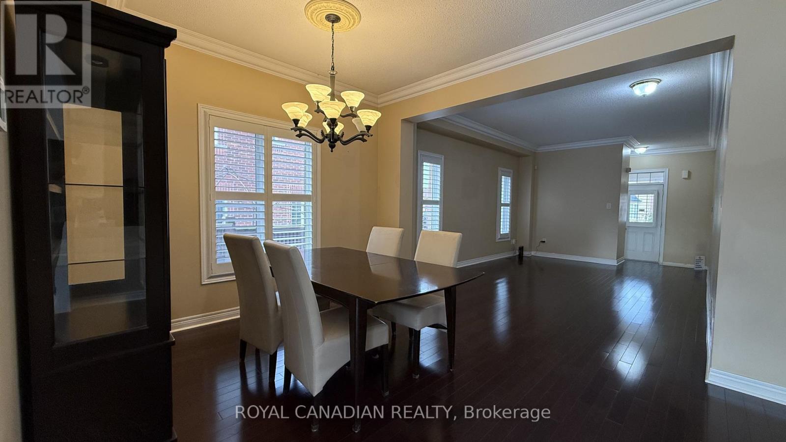 382 Sunny Meadow Boulevard, Brampton, Ontario  L6R 0N9 - Photo 9 - W12505394