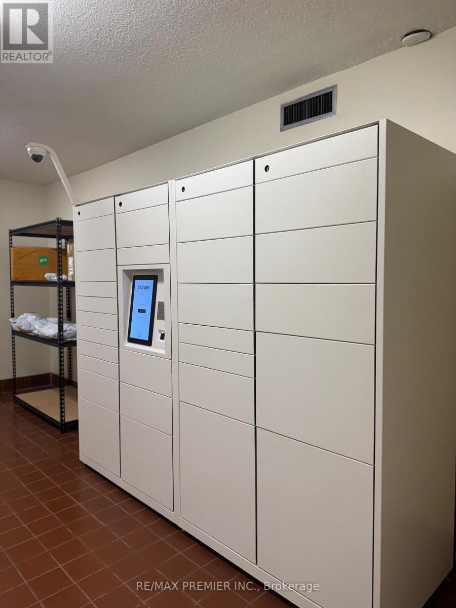 513 - 2645 Jane Street, Toronto, Ontario  M3L 2J3 - Photo 38 - W12505444