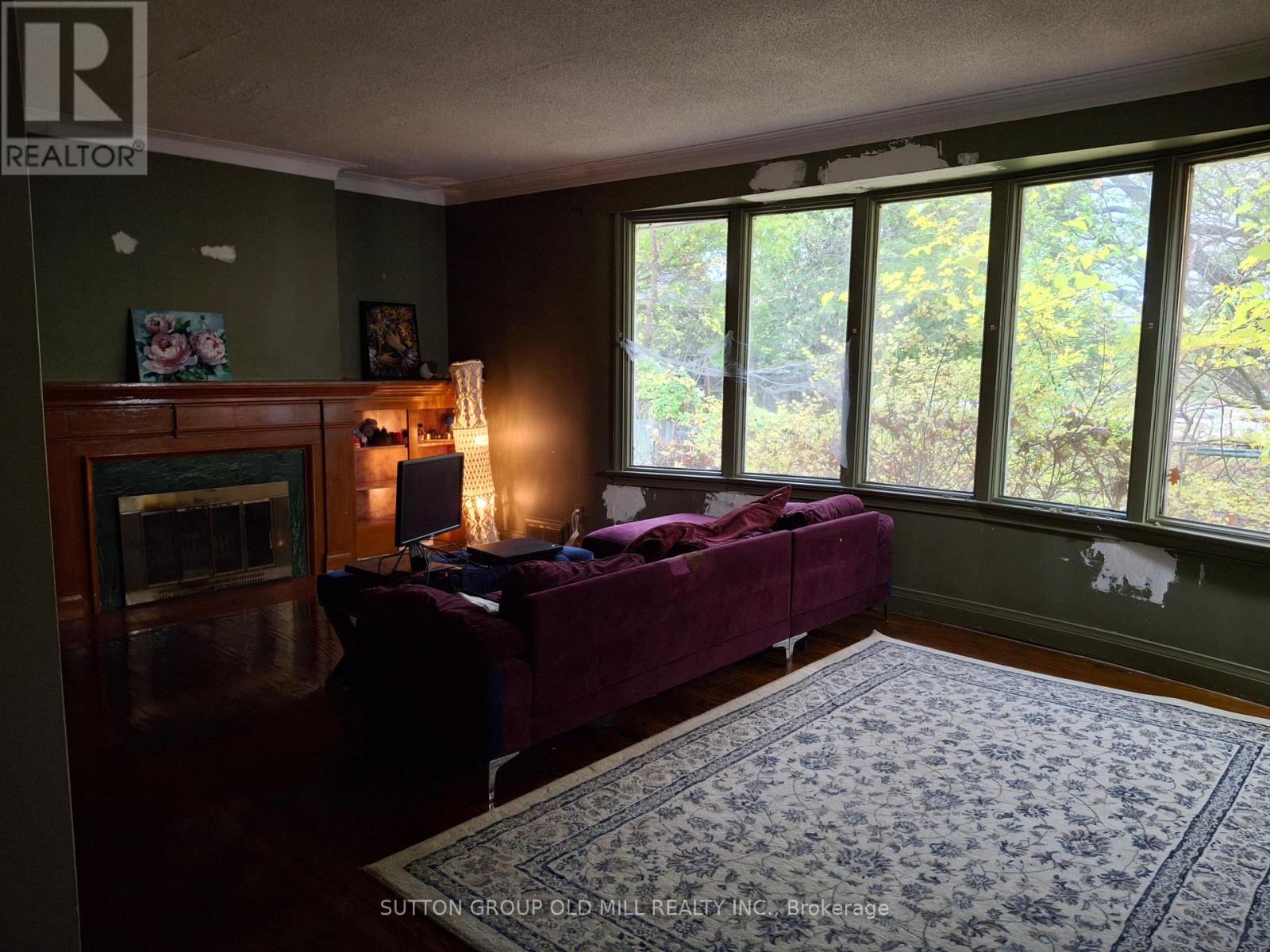 60 Harborn Road, Mississauga, Ontario  L5B 1A4 - Photo 10 - W12505464