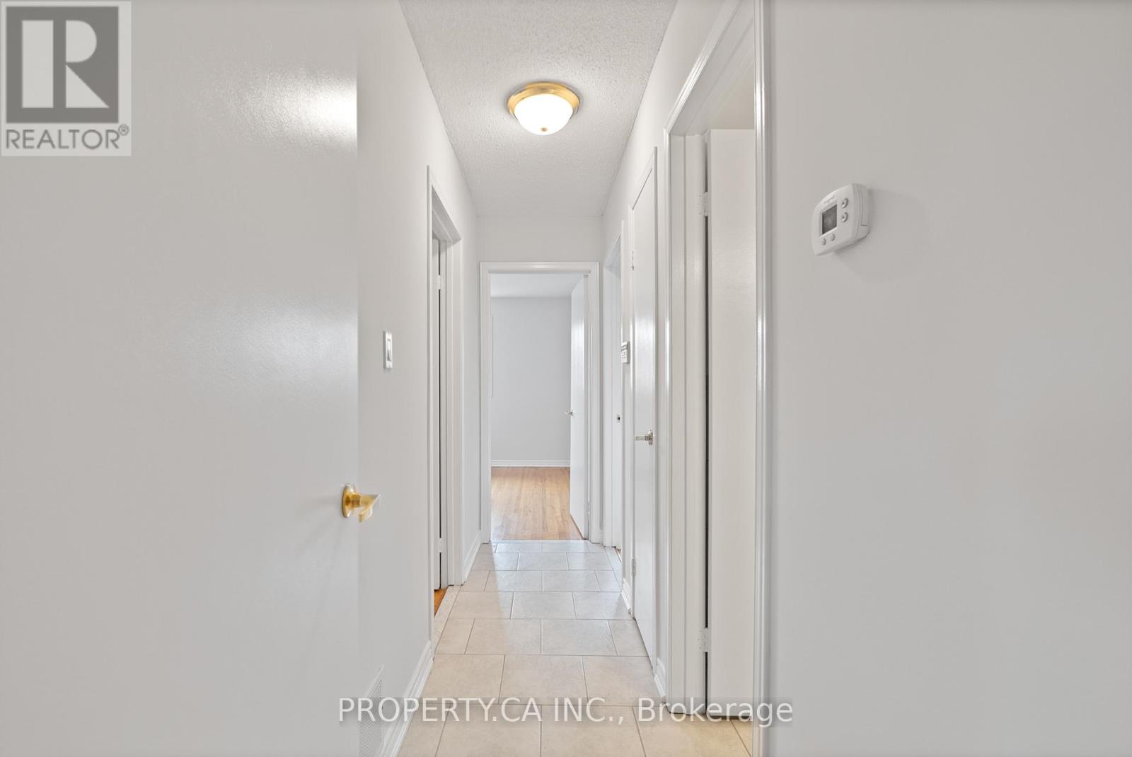 28 Clubhouse Court, Toronto, Ontario  M3L 2K5 - Photo 19 - W12505480