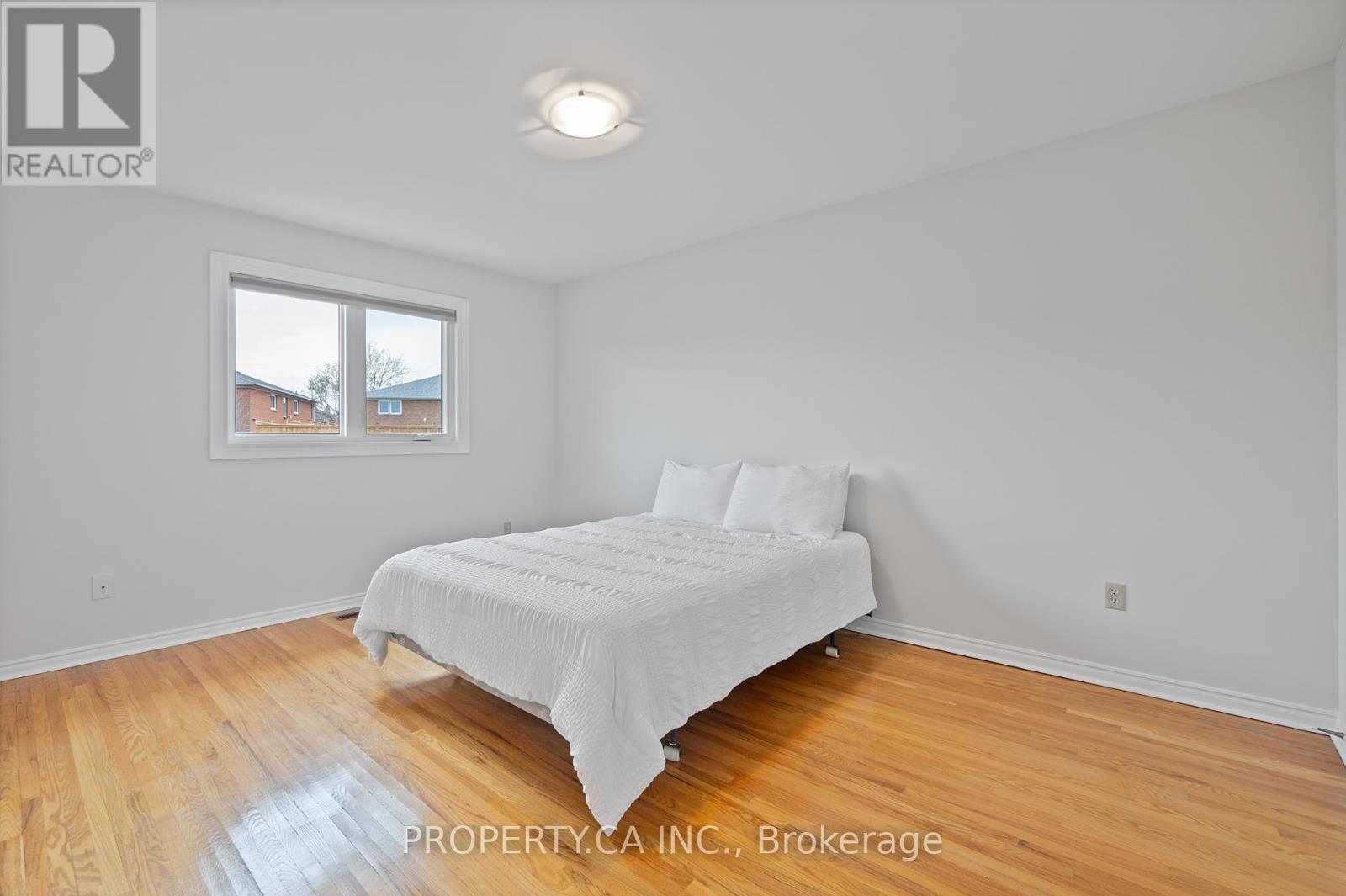 28 Clubhouse Court, Toronto, Ontario  M3L 2K5 - Photo 22 - W12505480