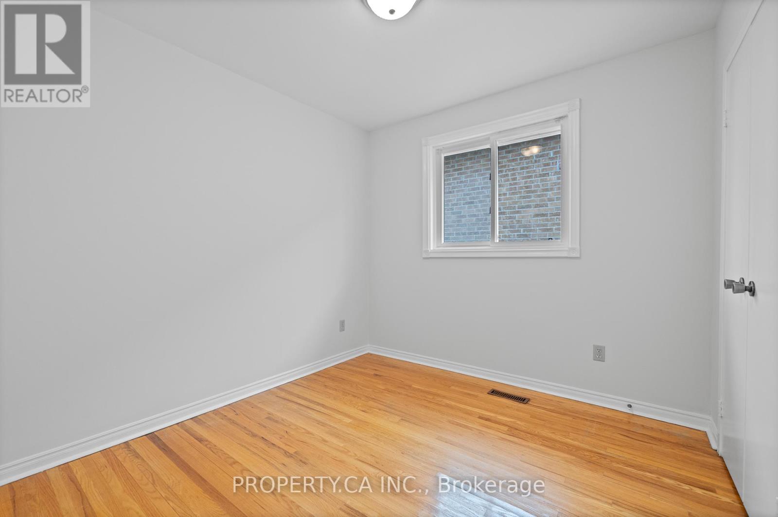 28 Clubhouse Court, Toronto, Ontario  M3L 2K5 - Photo 24 - W12505480