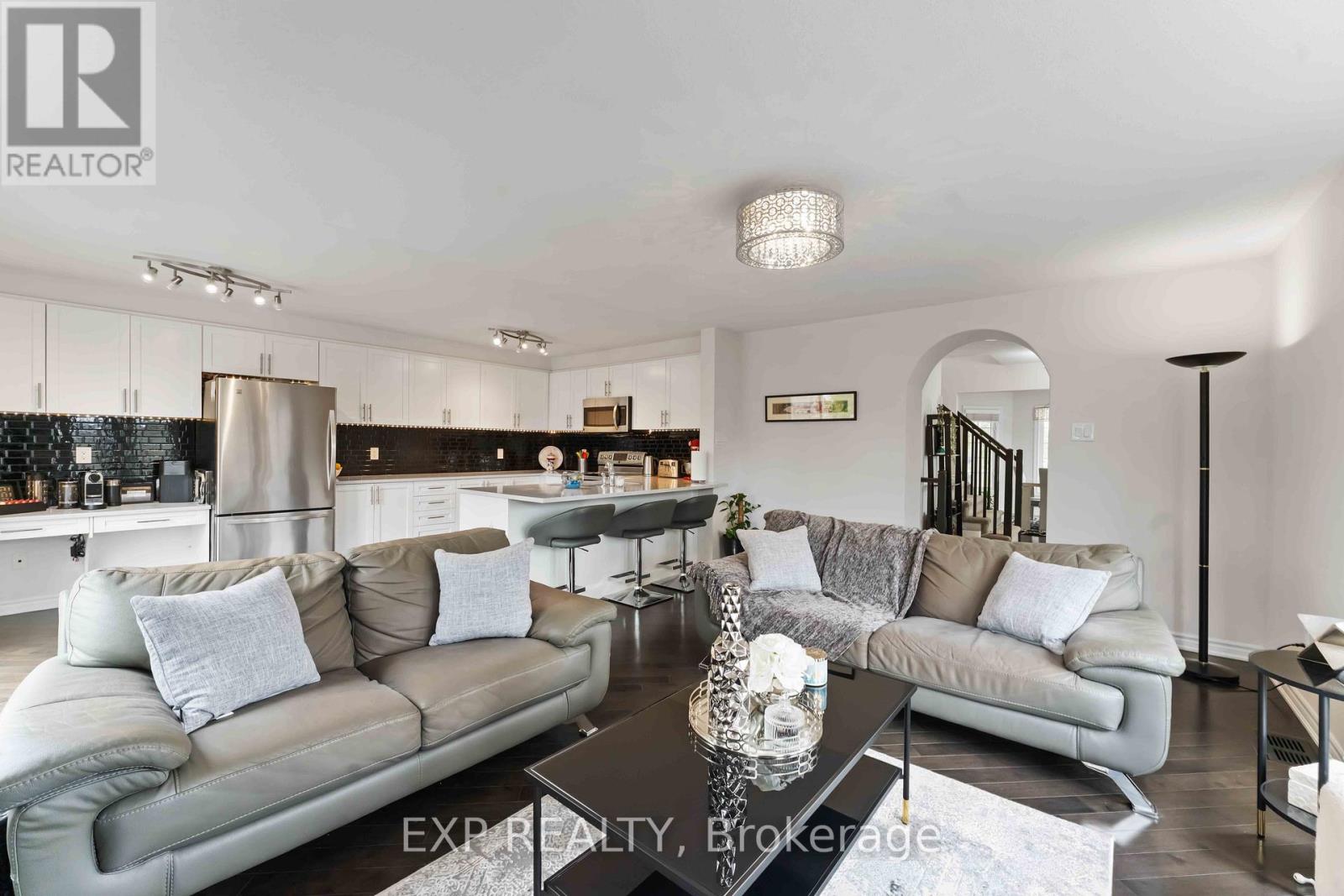 226 Par-La-Ville Circle, Ottawa, Ontario  K2S 0T6 - Photo 10 - X12505490