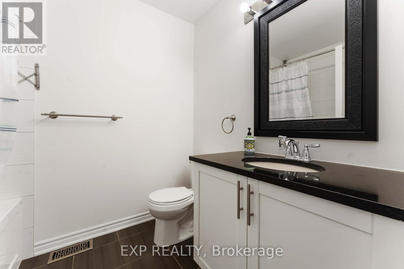 226 Par-La-Ville Circle, Ottawa, Ontario  K2S 0T6 - Photo 30 - X12505490