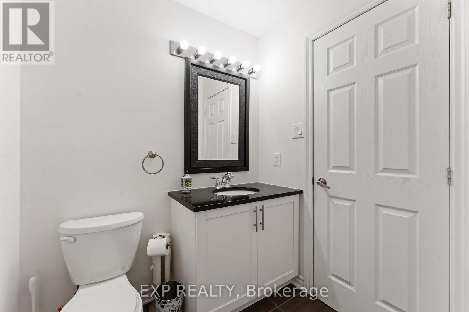 226 Par-La-Ville Circle, Ottawa, Ontario  K2S 0T6 - Photo 32 - X12505490