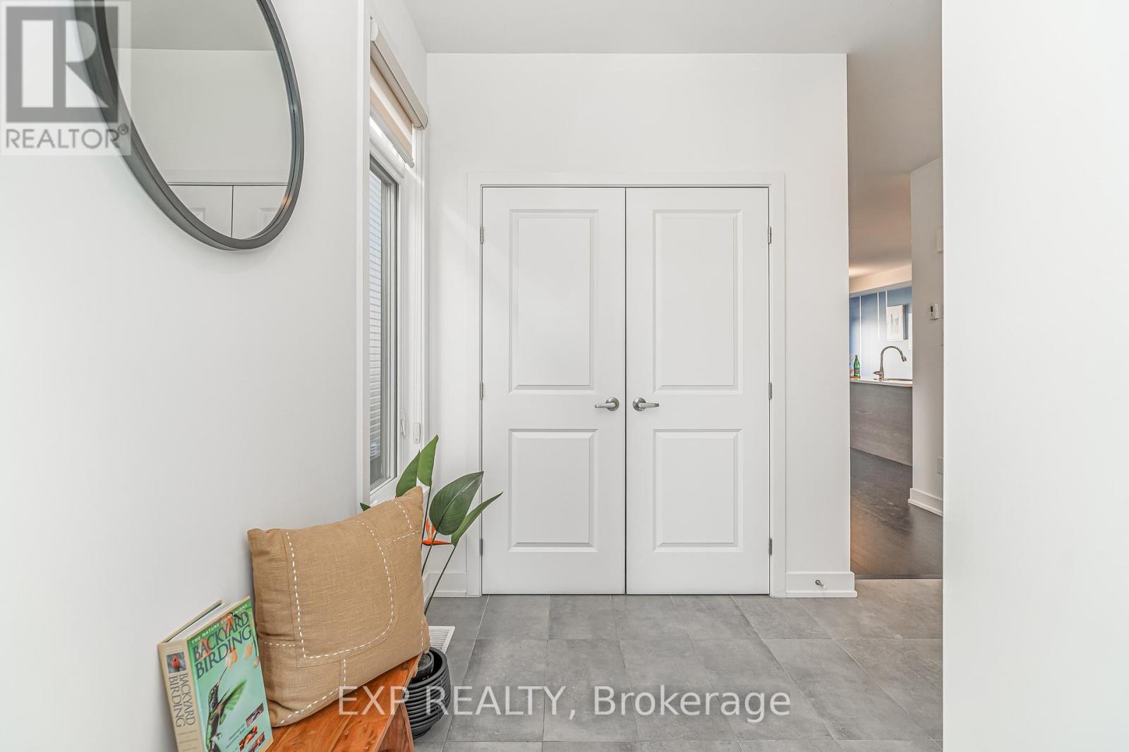 92 Big Dipper Street, Ottawa, Ontario  K4M 0L9 - Photo 3 - X12505542