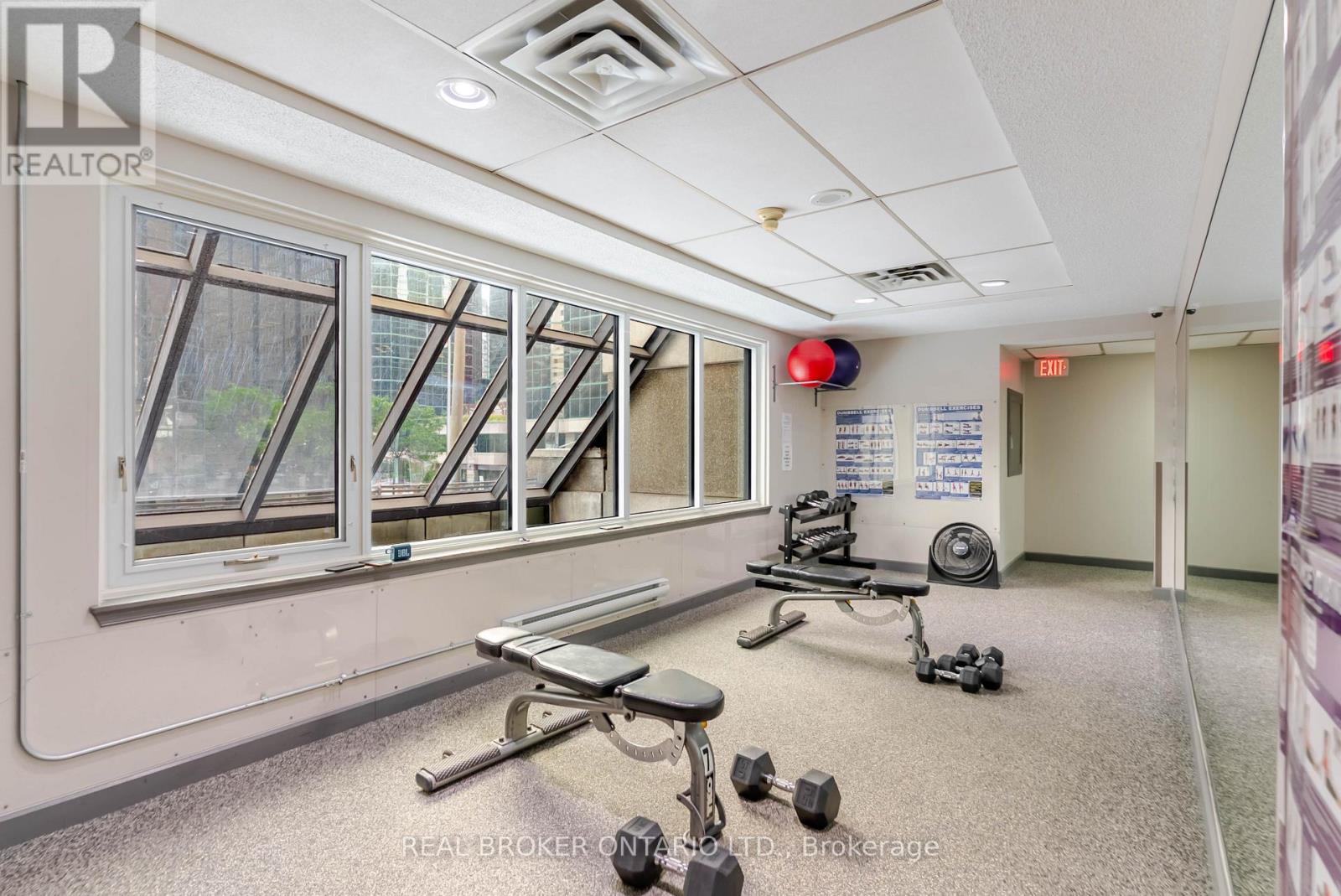 906 - 199 Kent Street, Ottawa, Ontario  K2P 2K8 - Photo 28 - X12505550