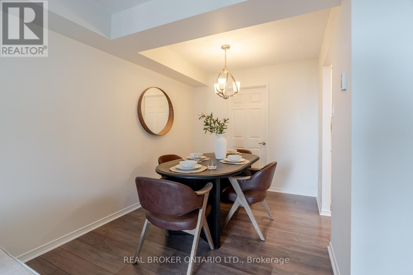 906 - 199 Kent Street, Ottawa, Ontario  K2P 2K8 - Photo 8 - X12505550