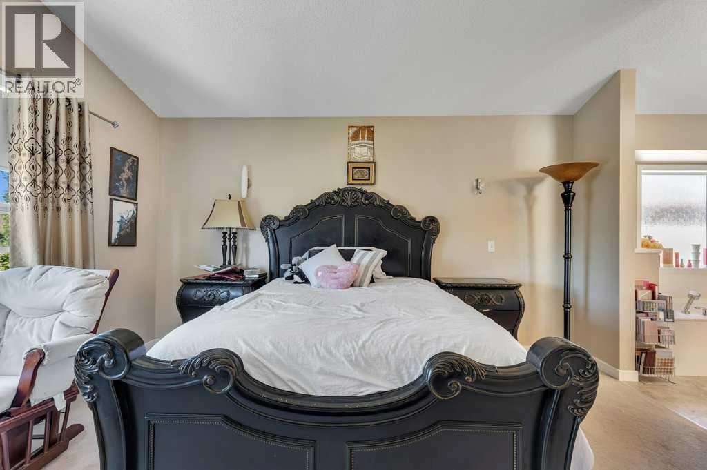 119 Valley Stream Circle Nw, Calgary, Alberta  T3B 5W2 - Photo 25 - A2259449