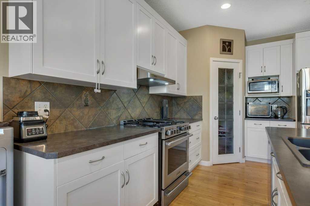 119 Valley Stream Circle Nw, Calgary, Alberta  T3B 5W2 - Photo 16 - A2259449