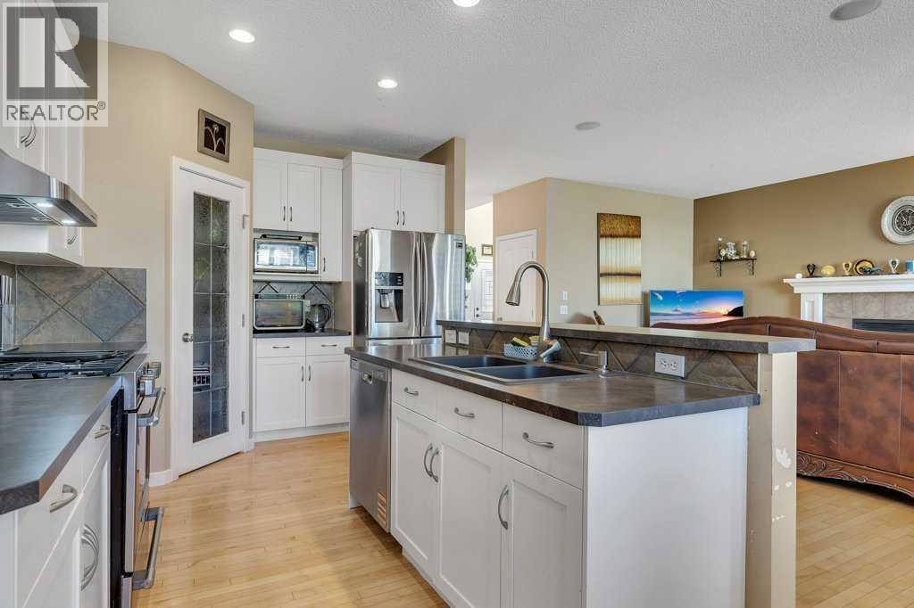 119 Valley Stream Circle Nw, Calgary, Alberta  T3B 5W2 - Photo 18 - A2259449