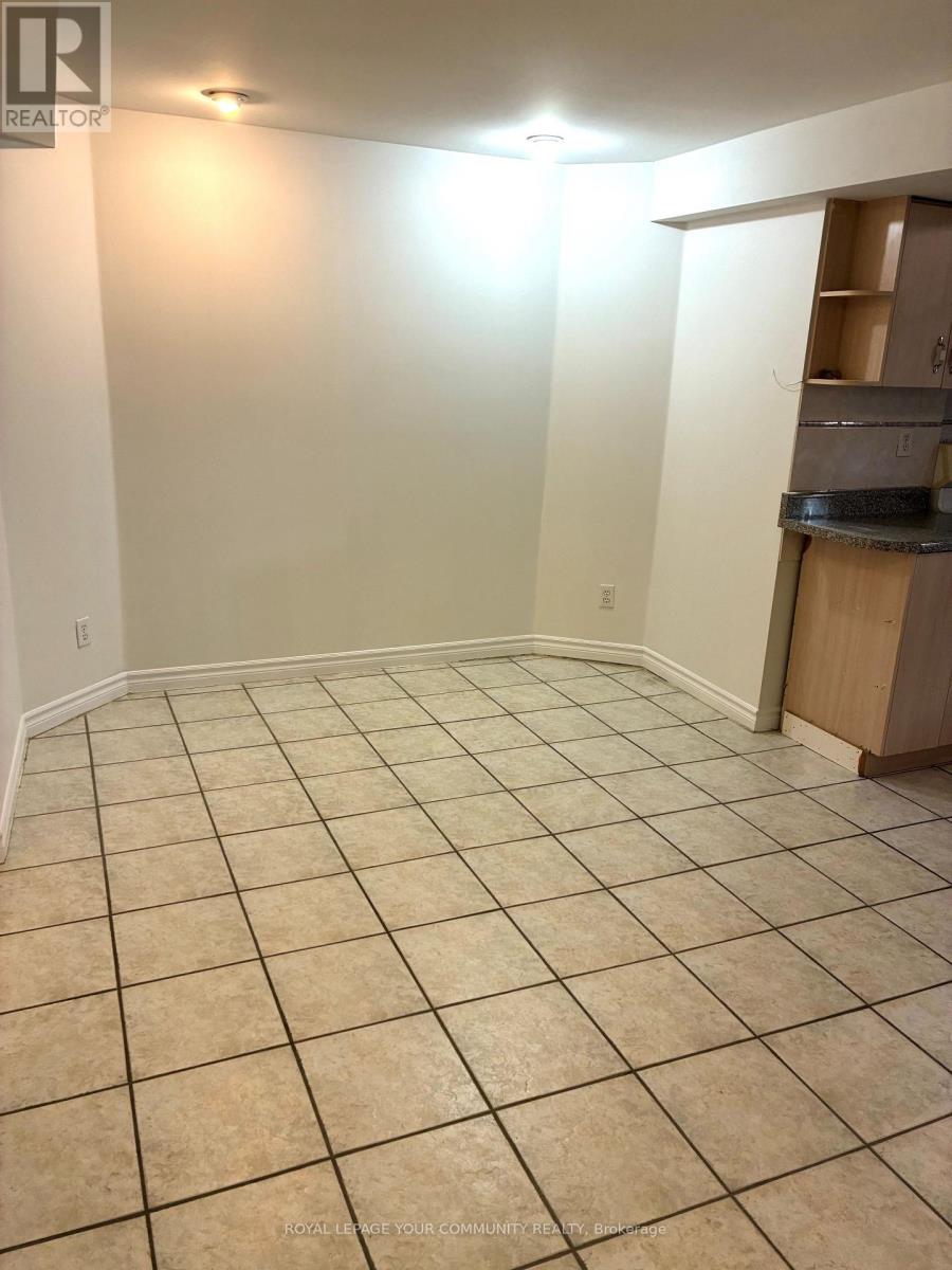 37 Depeuter Crescent, Bradford West Gwillimbury, Ontario  L3Z 3B3 - Photo 5 - N12457304