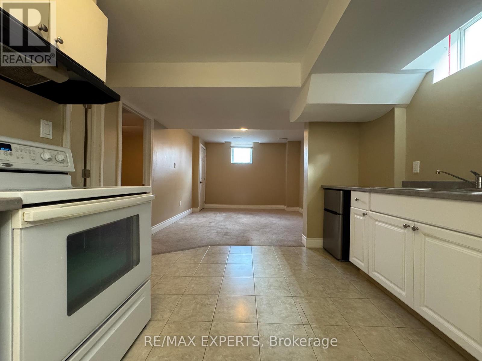 Bsmt - 11 Jewelville Street, Brampton, Ontario  L6X 2Y7 - Photo 8 - W12505310