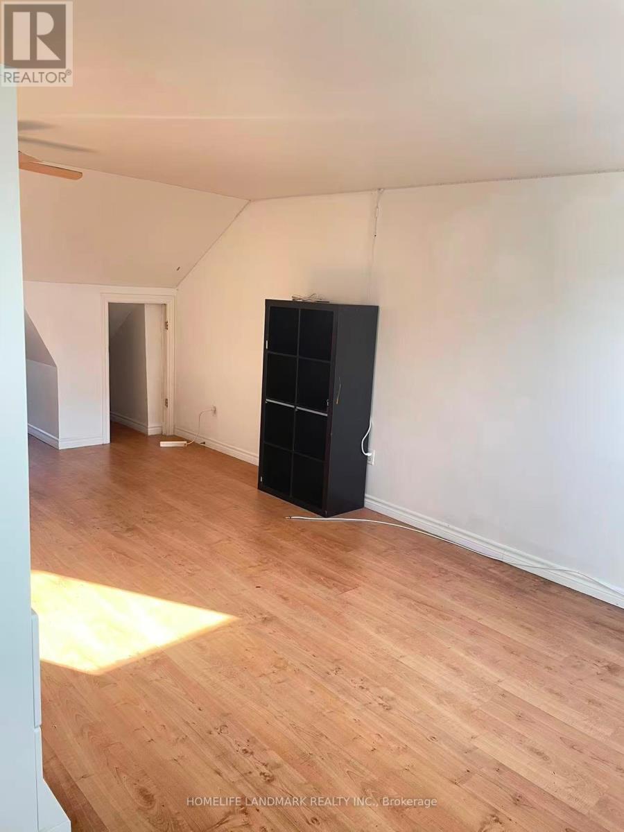 2nd&3rd - 26 Lippincott Street, Toronto, Ontario  M5S 2P2 - Photo 3 - C12505488