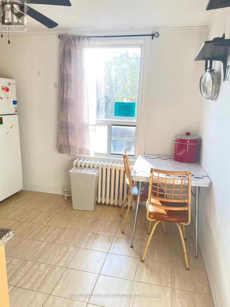 2nd&3rd - 26 Lippincott Street, Toronto, Ontario  M5S 2P2 - Photo 9 - C12505488