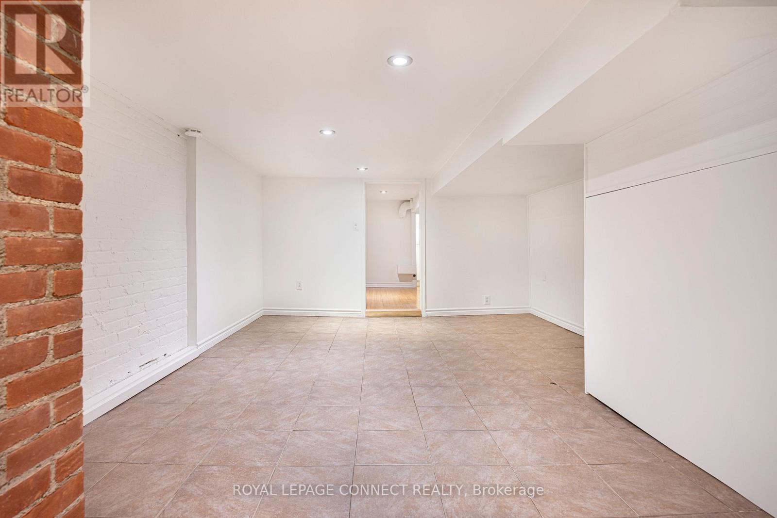 Bsmt - 389 Ashdale Avenue, Toronto, Ontario  M4L 2Z3 - Photo 9 - E12505544