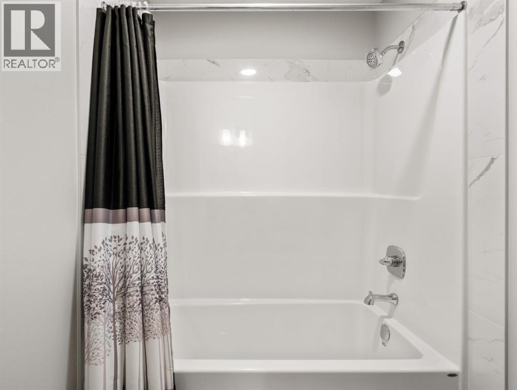 104 Carringsby Manor Nw, Calgary, Alberta  T3P 1T6 - Photo 33 - A2248269