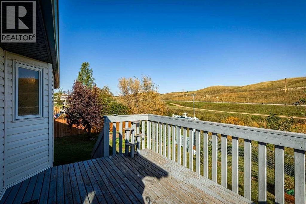 18 Cambridge Drive, Carbon, Alberta  T0M 0L0 - Photo 35 - A2257816