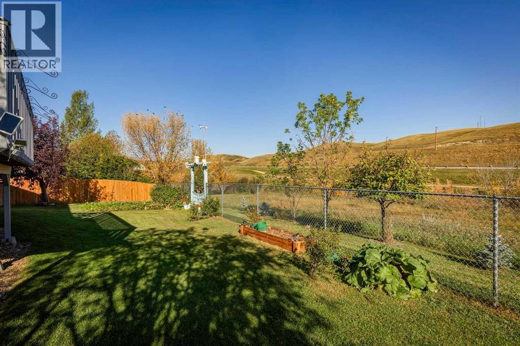 18 Cambridge Drive, Carbon, Alberta  T0M 0L0 - Photo 40 - A2257816