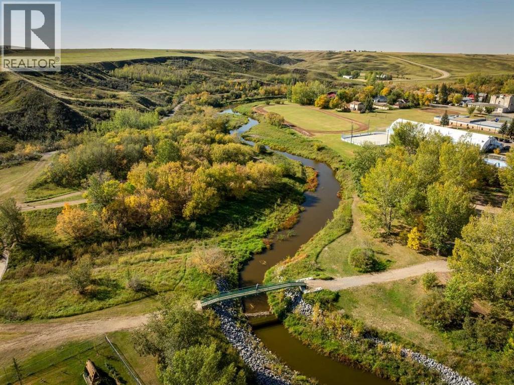 18 Cambridge Drive, Carbon, Alberta  T0M 0L0 - Photo 47 - A2257816