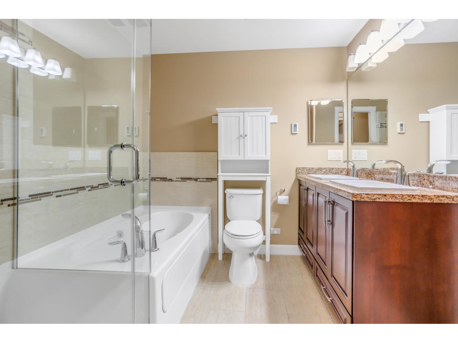 561 8258 207a Street, Langley, British Columbia  V2Y 0N4 - Photo 12 - R3064217