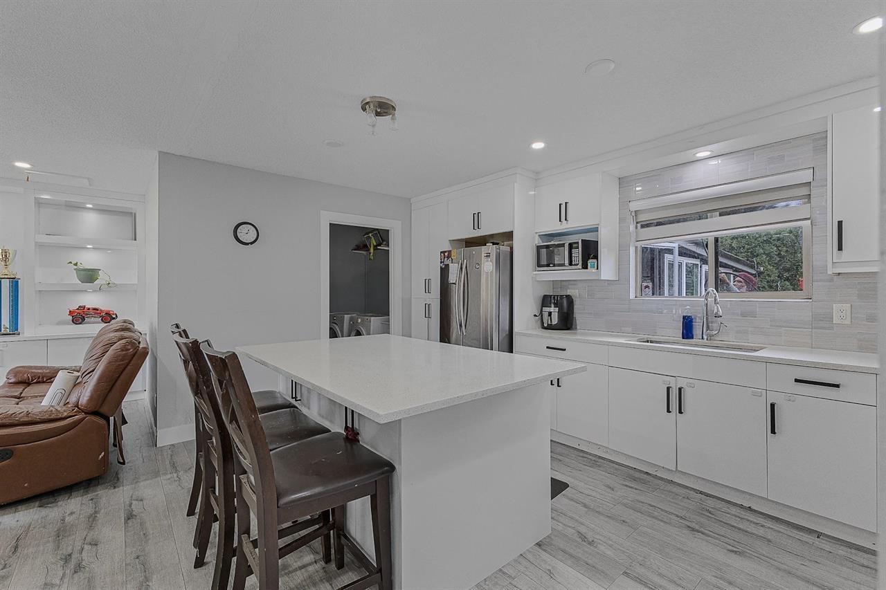 7955 Hurd Street, Mission, British Columbia  V2V 3J7 - Photo 7 - R3063846