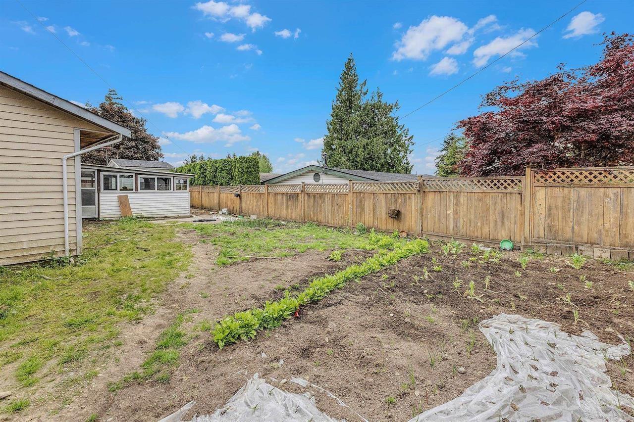 7955 Hurd Street, Mission, British Columbia  V2V 3J7 - Photo 14 - R3063846
