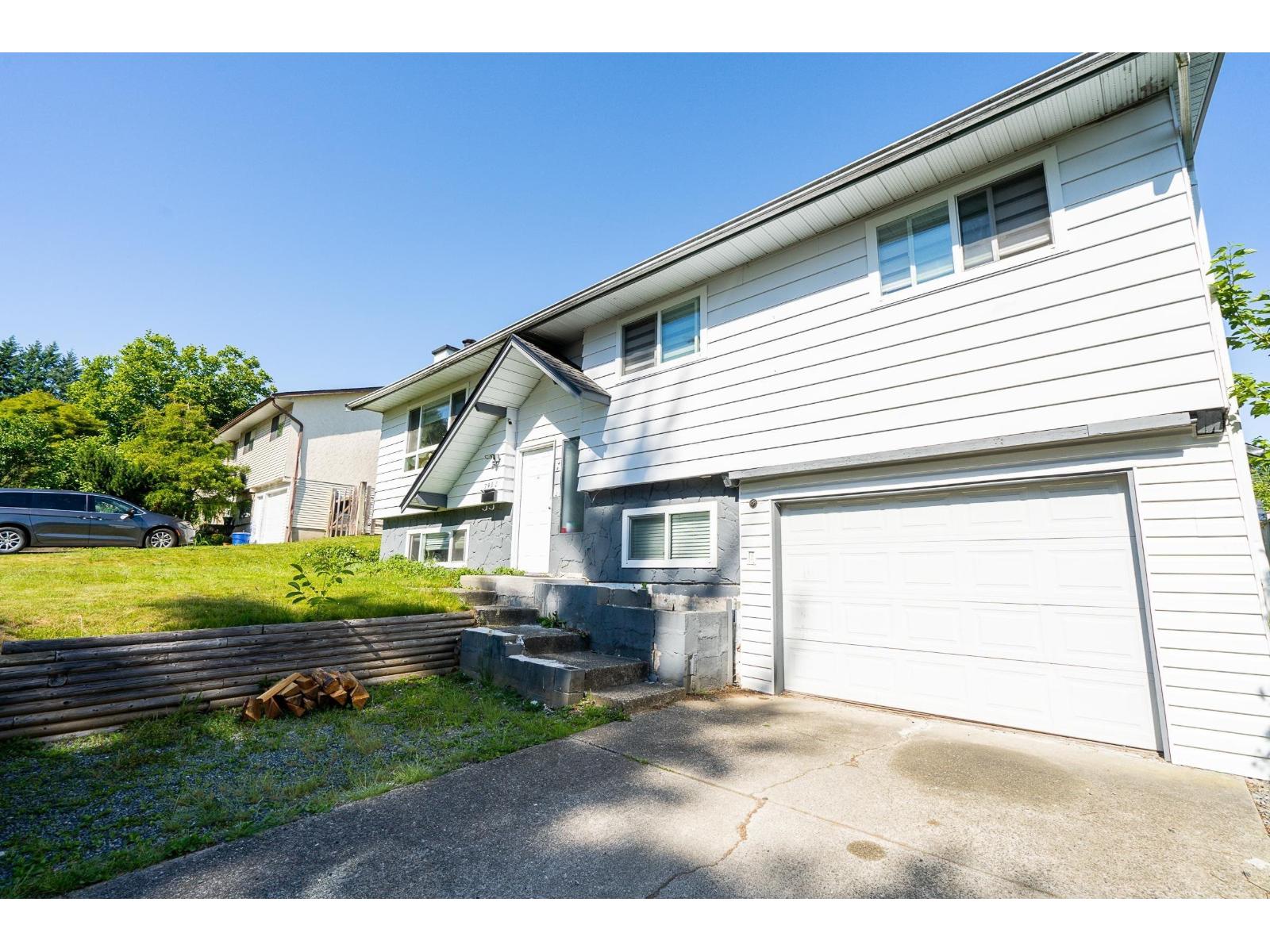 7902 Heron Street, Mission, British Columbia  V2V 6A1 - Photo 2 - R3064291