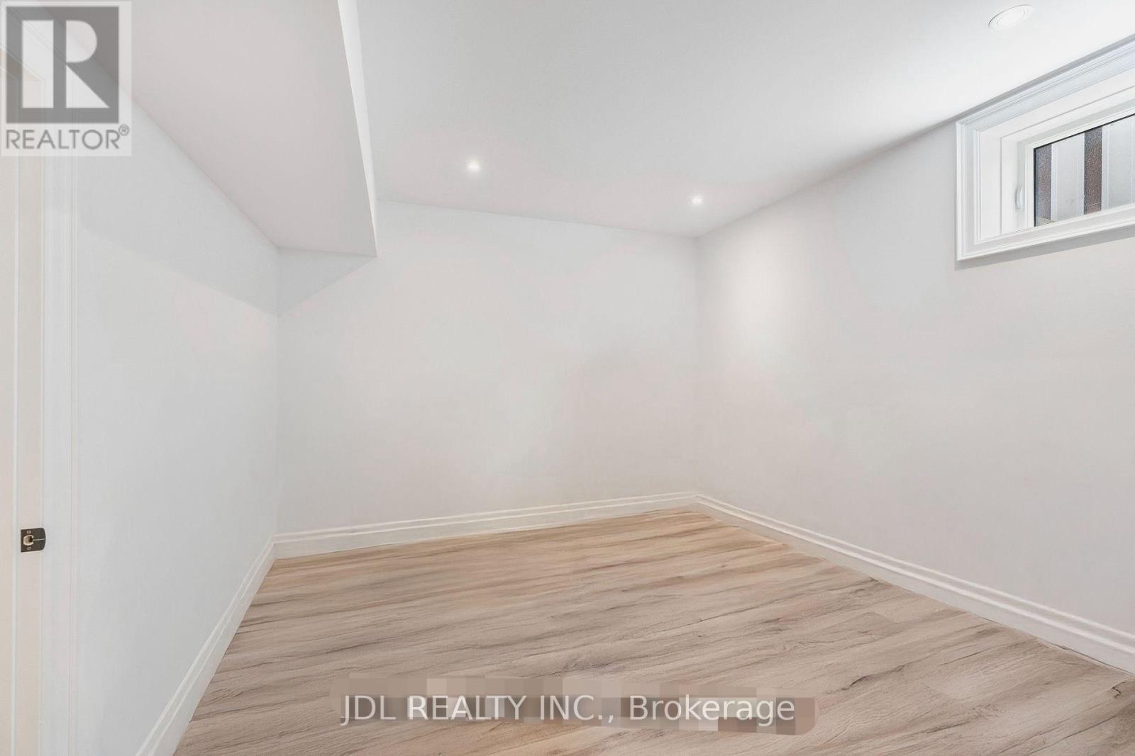 39 Howard Road, Newmarket, Ontario  L3Y 3G6 - Photo 29 - N12505552