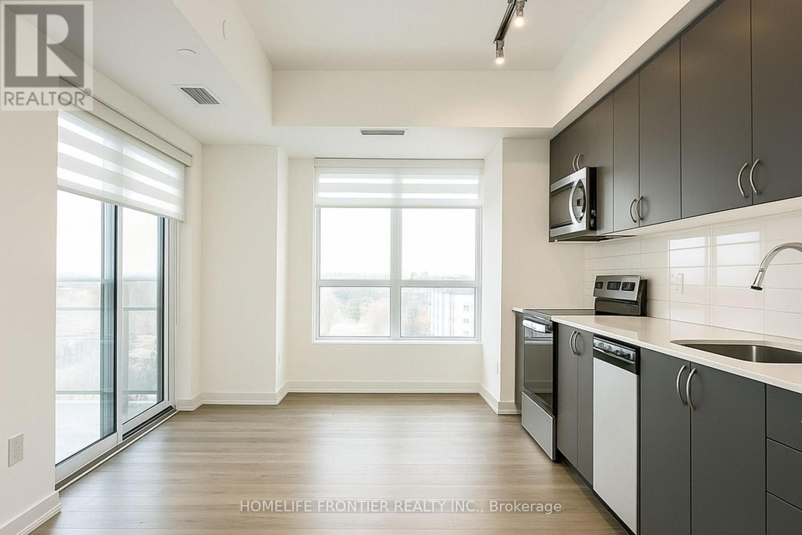 906 - 56 Lakeside Terrace, Barrie (Little Lake), Ontario  L4M 0L4 - Photo 10 - S12505486