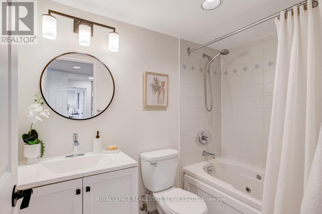 536 - 22 Southport Street, Toronto, Ontario  M6S 4Y9 - Photo 19 - W12505494