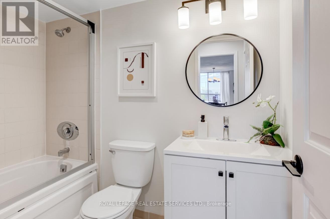 536 - 22 Southport Street, Toronto, Ontario  M6S 4Y9 - Photo 21 - W12505494