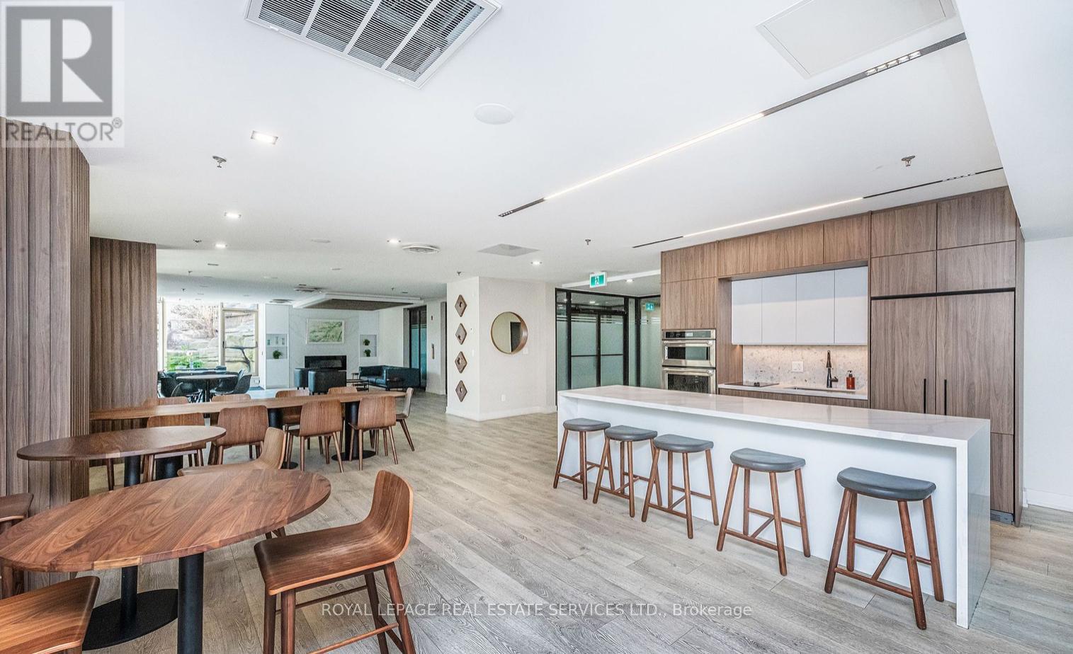 536 - 22 Southport Street, Toronto, Ontario  M6S 4Y9 - Photo 24 - W12505494