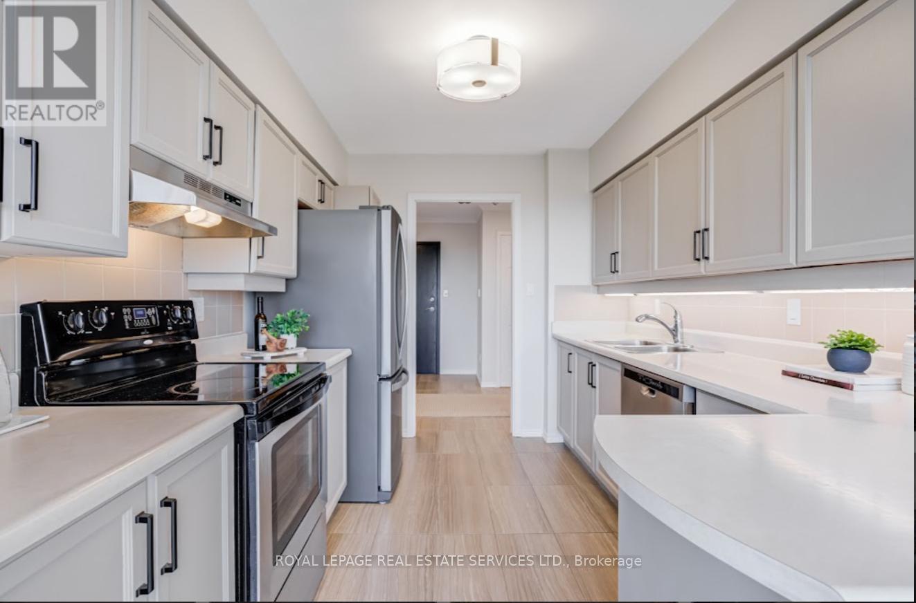 536 - 22 Southport Street, Toronto, Ontario  M6S 4Y9 - Photo 8 - W12505494