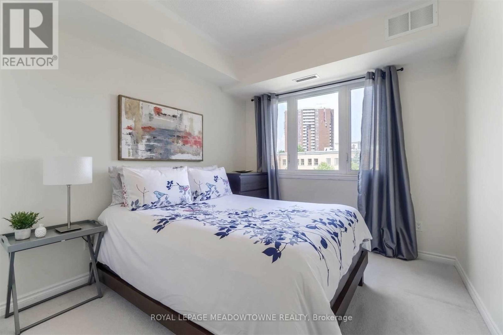 324 - 570 Lolita Gardens, Mississauga, Ontario  L5A 0A1 - Photo 18 - W12505498