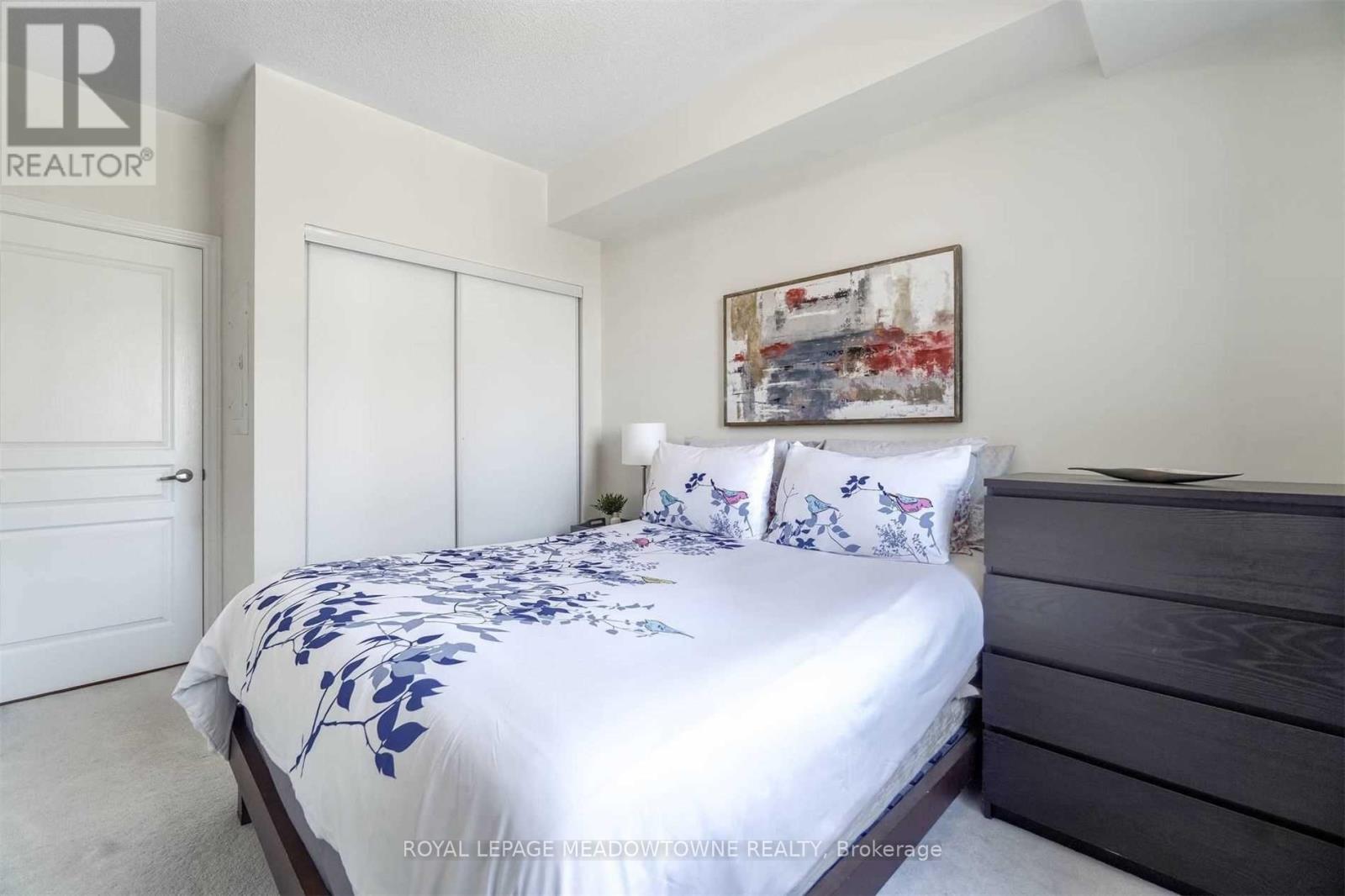 324 - 570 Lolita Gardens, Mississauga, Ontario  L5A 0A1 - Photo 19 - W12505498