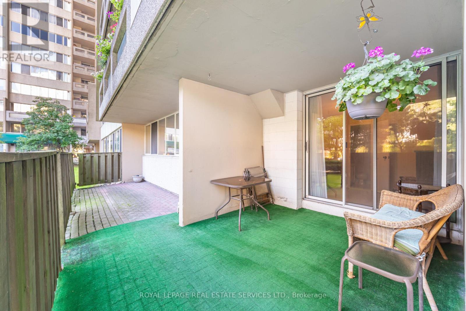 102 - 3950 Kaneff Crescent, Mississauga, Ontario  L5A 3X3 - Photo 27 - W12505530