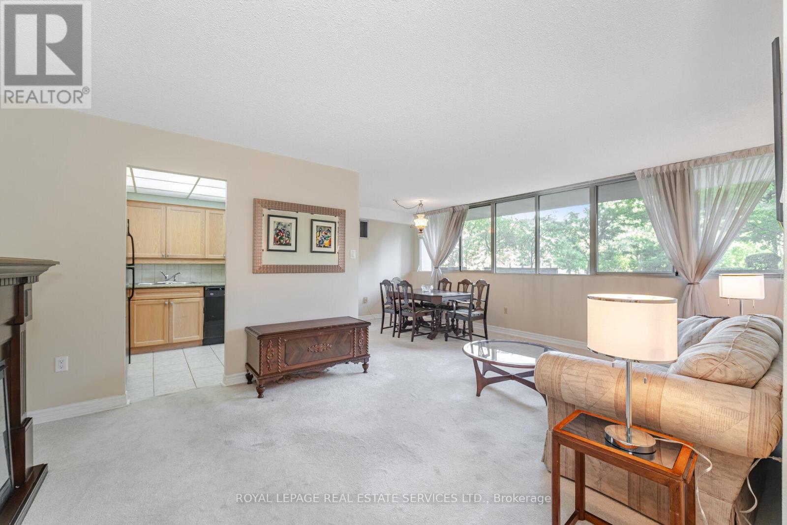 102 - 3950 Kaneff Crescent, Mississauga, Ontario  L5A 3X3 - Photo 7 - W12505530