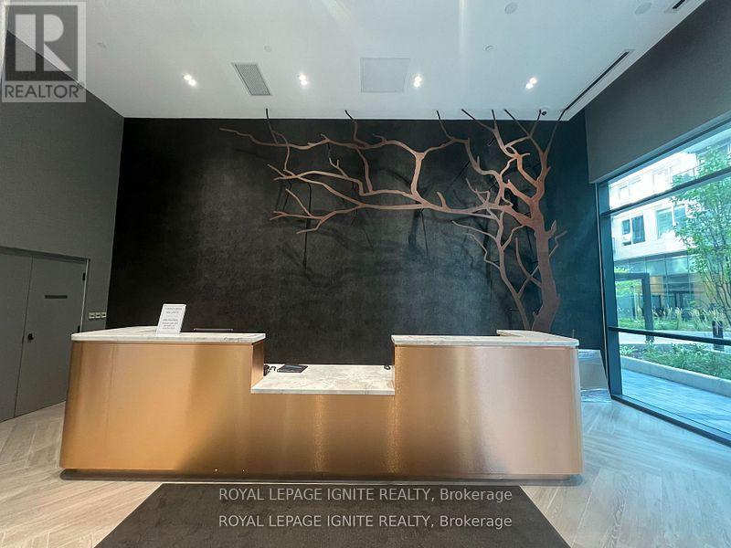 518 - 2450 Old Bronte Road, Oakville, Ontario  L6M 5P6 - Photo 2 - W12505548