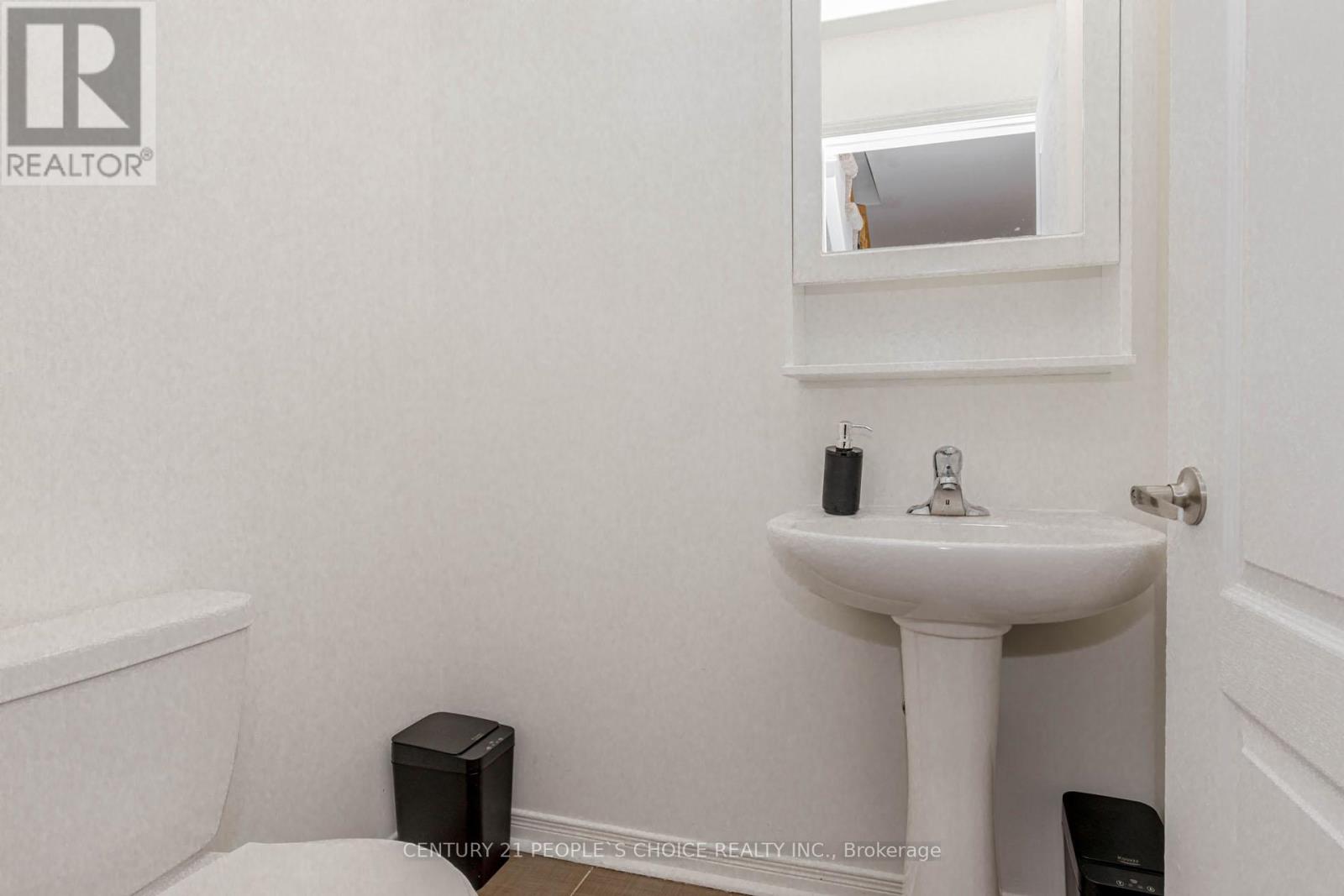 57 - 68 Winston Park Boulevard, Toronto, Ontario  M3K 1C3 - Photo 26 - W12505568