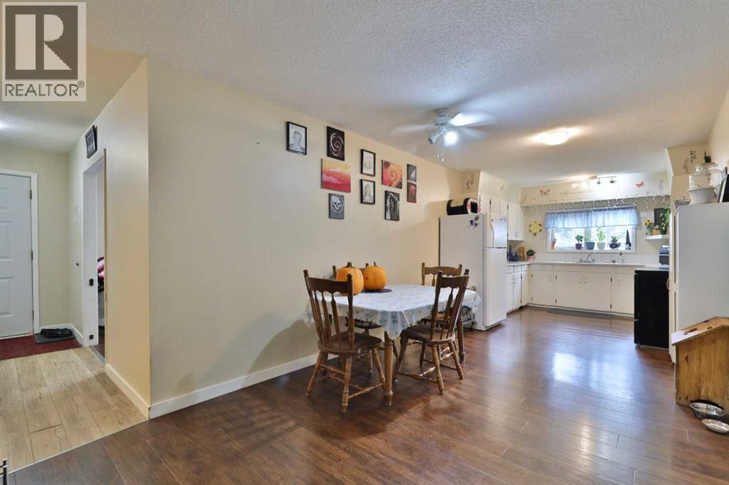 5611 53 Avenue, Camrose, Alberta  T4V 4P7 - Photo 7 - A2266378