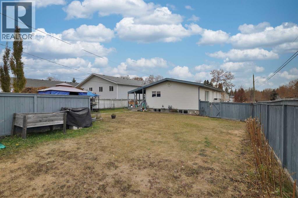 5611 53 Avenue, Camrose, Alberta  T4V 4P7 - Photo 47 - A2266378