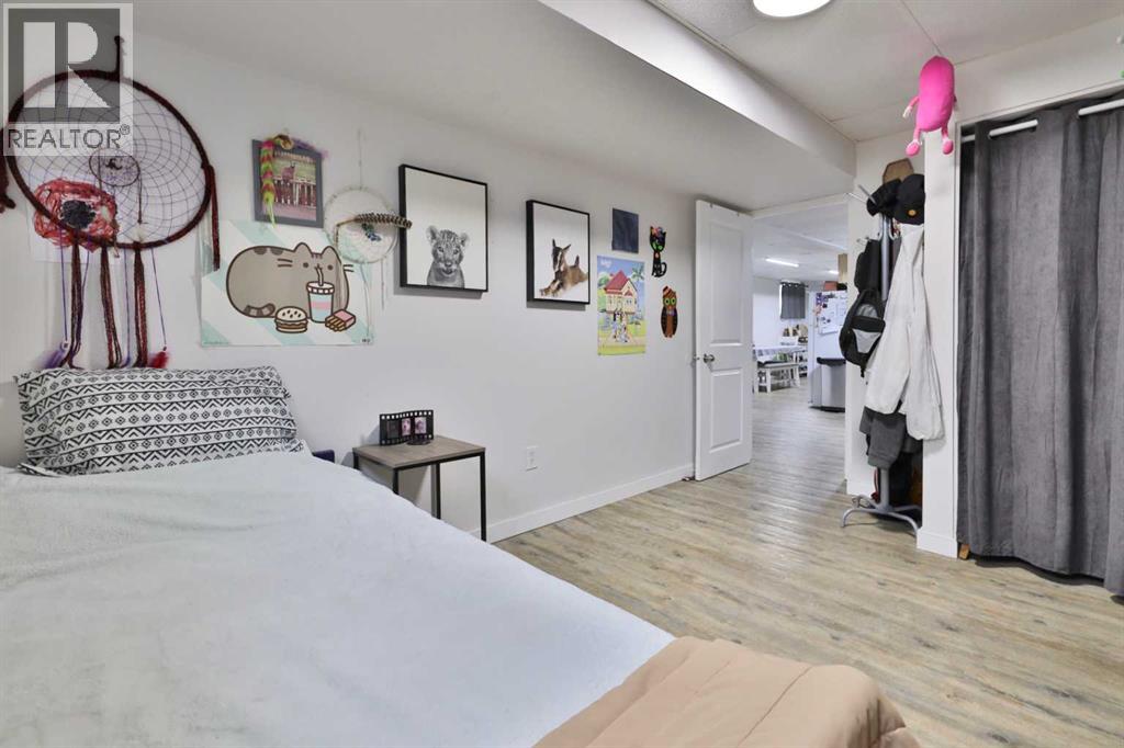 5611 53 Avenue, Camrose, Alberta  T4V 4P7 - Photo 35 - A2266378