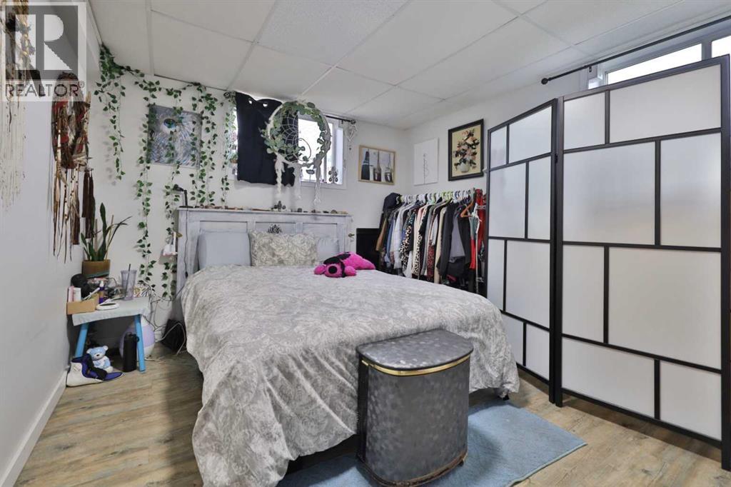 5611 53 Avenue, Camrose, Alberta  T4V 4P7 - Photo 29 - A2266378