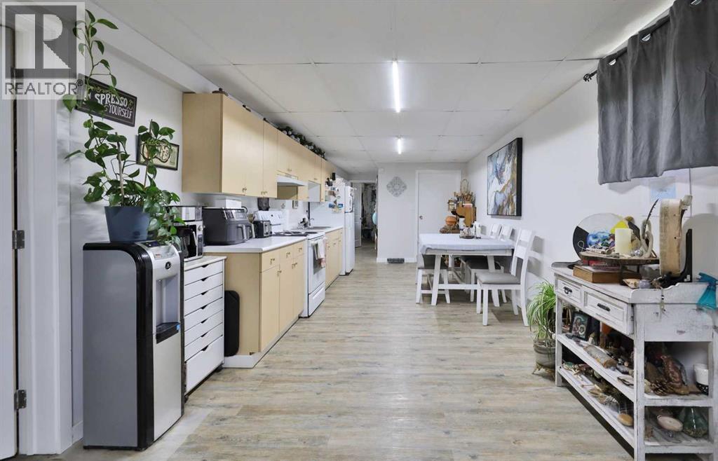 5611 53 Avenue, Camrose, Alberta  T4V 4P7 - Photo 41 - A2266378