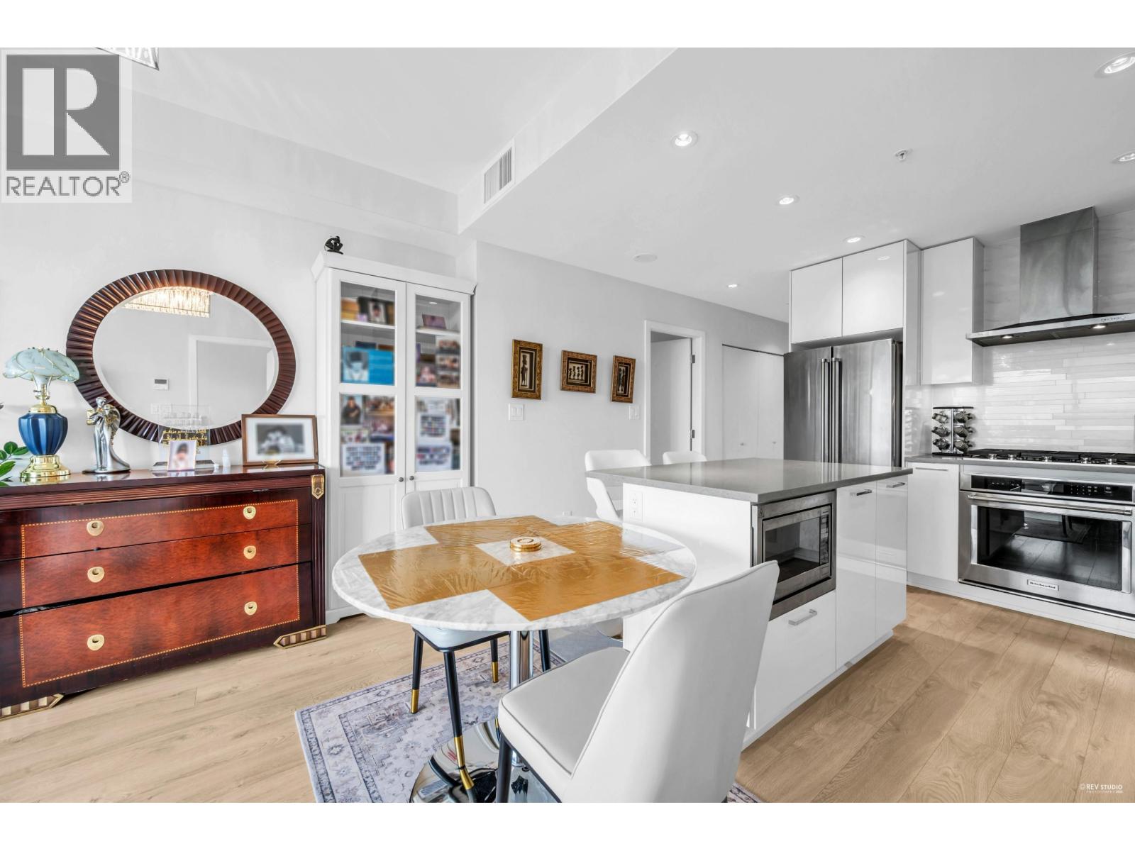 1207 1788 Gilmore Avenue, Burnaby, British Columbia  V5C 0L5 - Photo 12 - R3064235